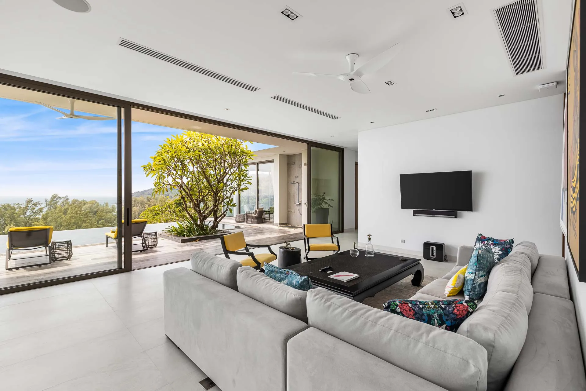 View of Prime Coastal Residence: Impeccable Penthouse Near the Beach