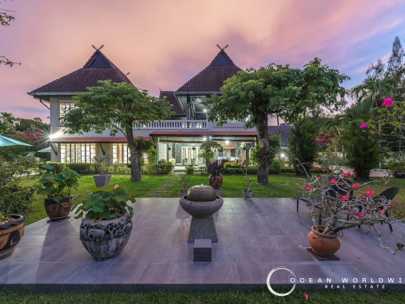 This is yet another phuket villa that is for sale.