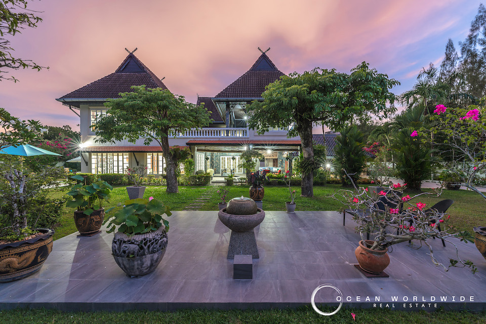 This is yet another phuket villa that is for sale.