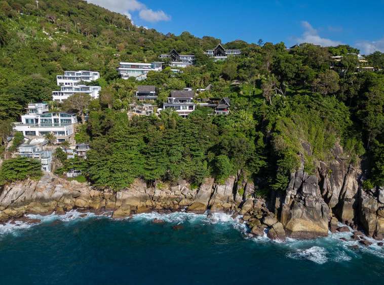 7-bedroom Luxurious villa for sale