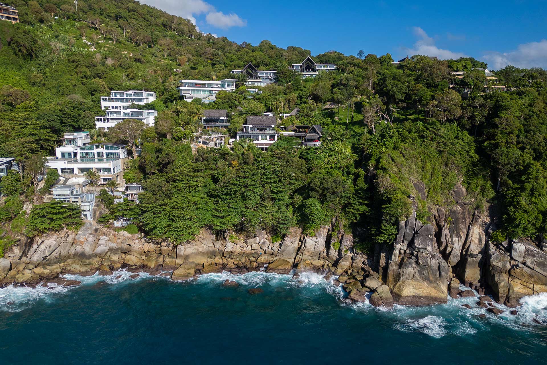 7-bedroom Luxurious villa for sale